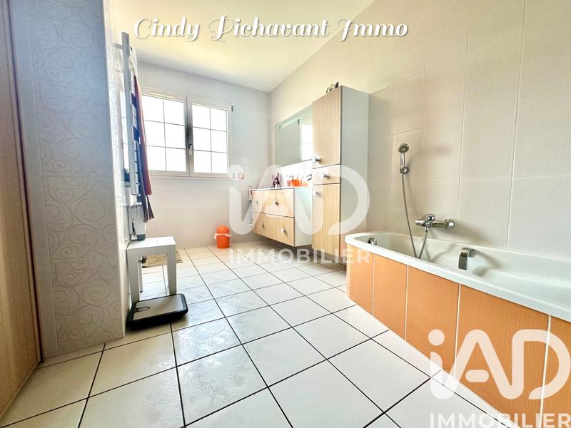 Maison - 140 m² - 4 pièces