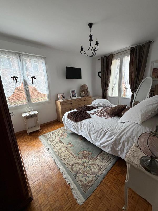 Appartement - 110 m² - 5 pièces