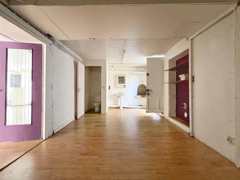 Local commercial - 70 m² - 2 pièces