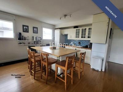 Appartement - 82 m² - 3 pièces