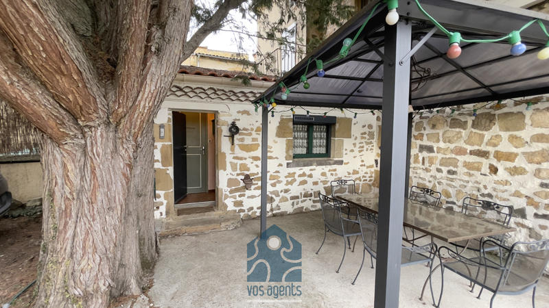 Propriété - 211 m² - 8 pièces