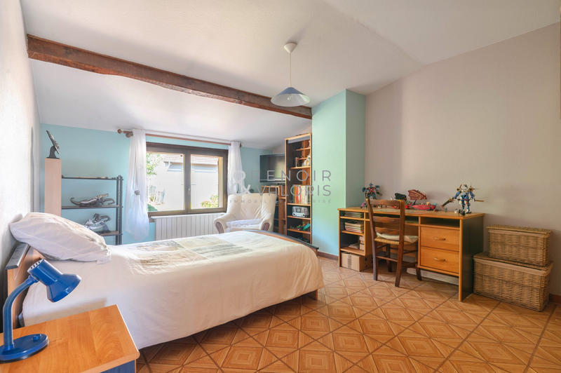 Maison traditionnelle - 143 m² - 5 pièces