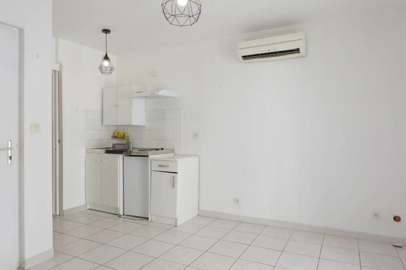 Studio - 18 m² - 1 pièce