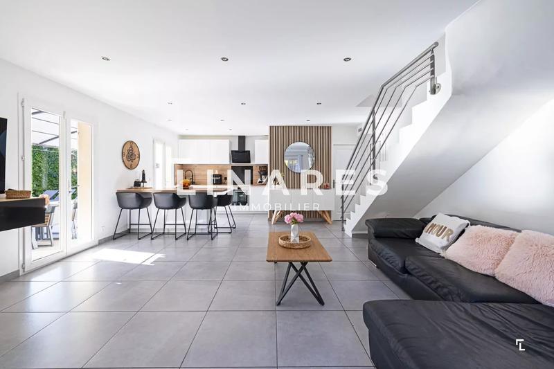 Maison - 100 m² - 4 pièces