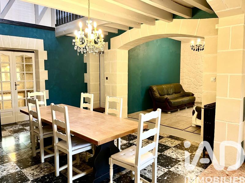 Maison - 180 m² - 8 pièces
