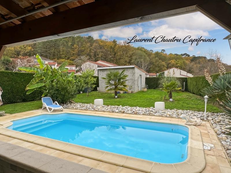 Maison - 100 m² - 4 pièces