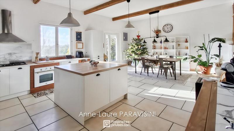 Maison - 197 m² - 6 pièces