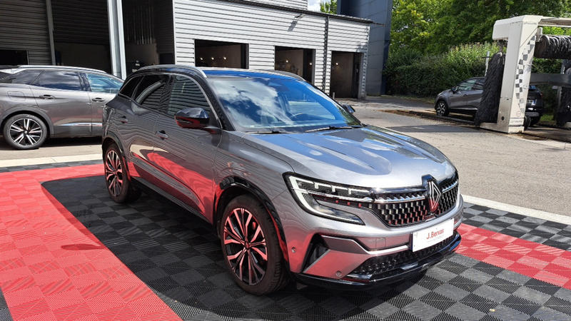 Renault Austral E-Tech Hybrid 200 Iconic