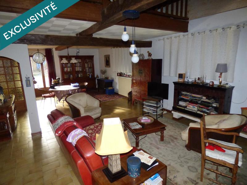 Maison - 255 m² - 8 pièces