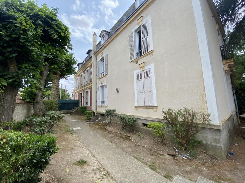 Appartement ancien - 59 m² - 3 pièces