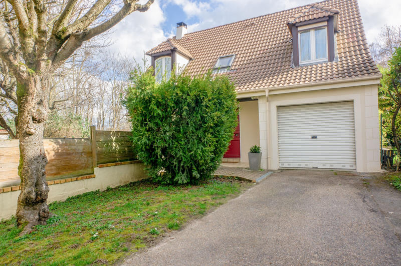 Maison - 150 m² - 6 pièces