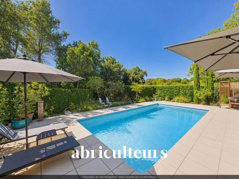 Villa - 261 m² - 12 pièces