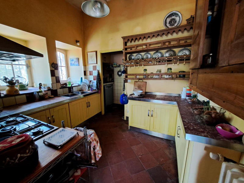 Maison - 210 m² - 9 pièces