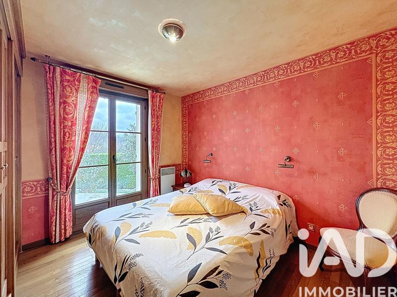 Maison - 140 m² - 8 pièces