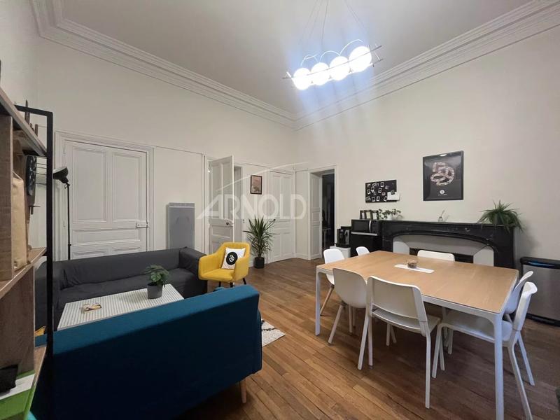 Bureau - 140 m² - 6 pièces