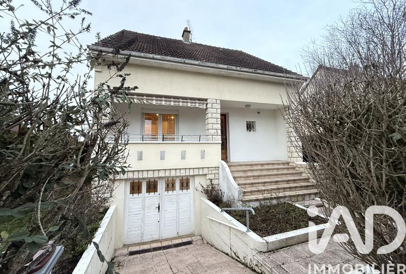 Maison - 88 m² - 5 pièces