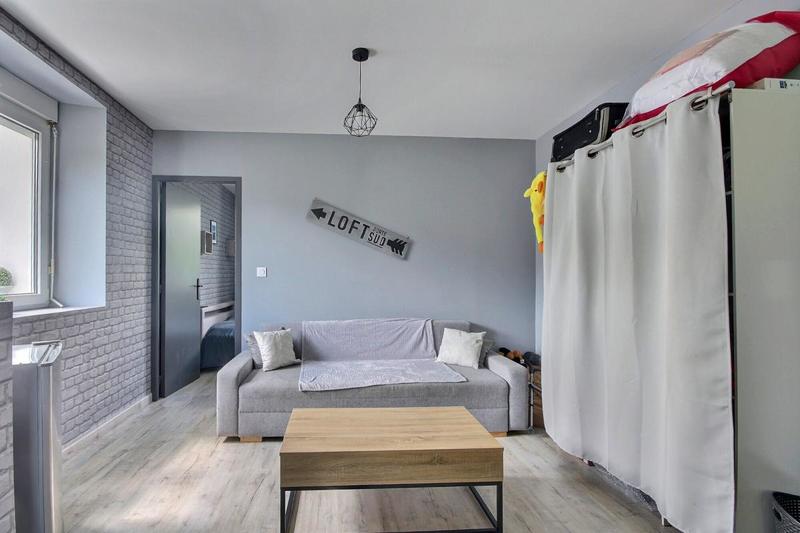 Maison - 205 m² - 9 pièces