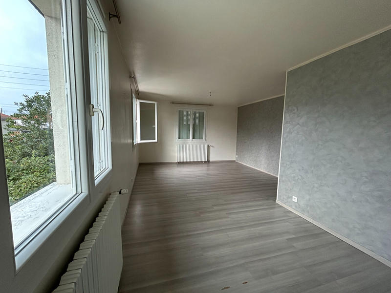 Maison - 75 m² - 5 pièces
