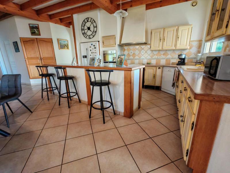 Maison - 225 m² - 5 pièces