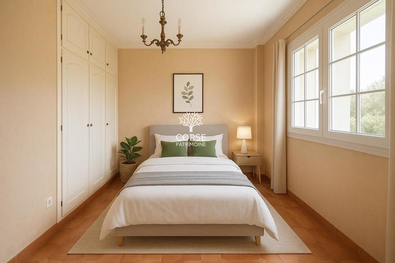 Maison traditionnelle - 250 m² - 5 pièces