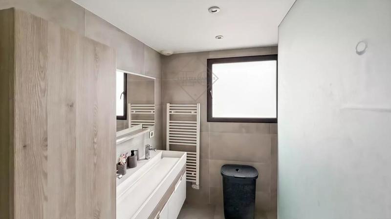 Villa - 170 m² - 6 pièces