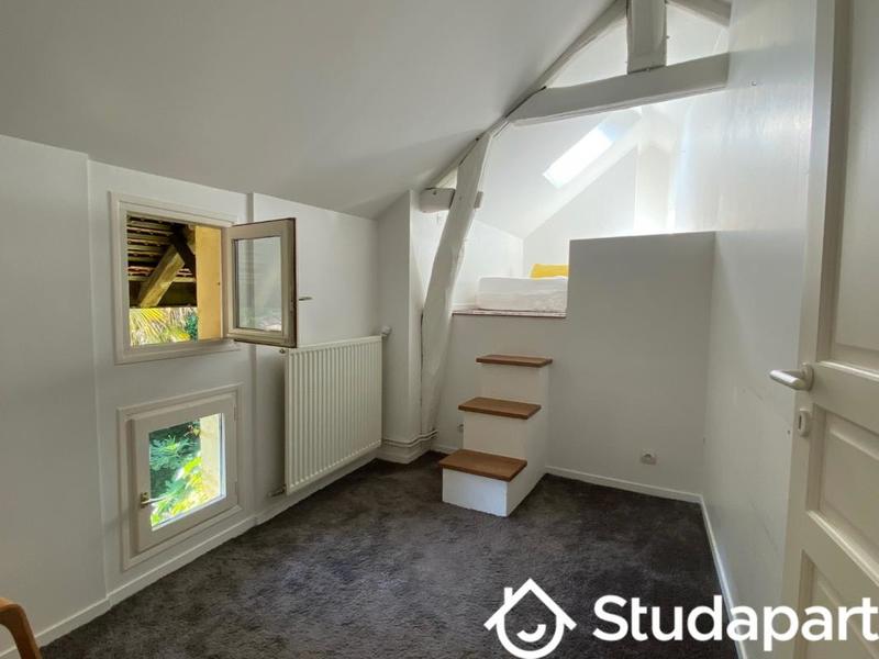 Chambre - 13 m² - 1 pièce