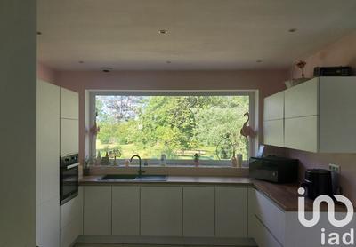 Maison - 273 m² - 8 pièces