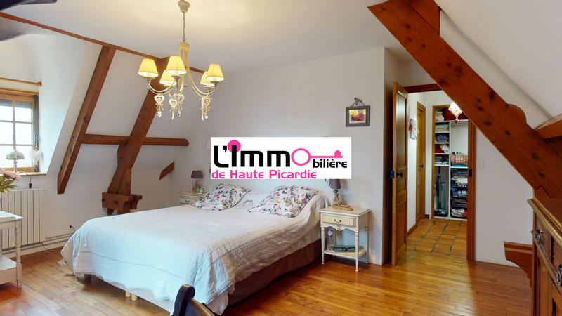 Maison - 265 m² - 8 pièces