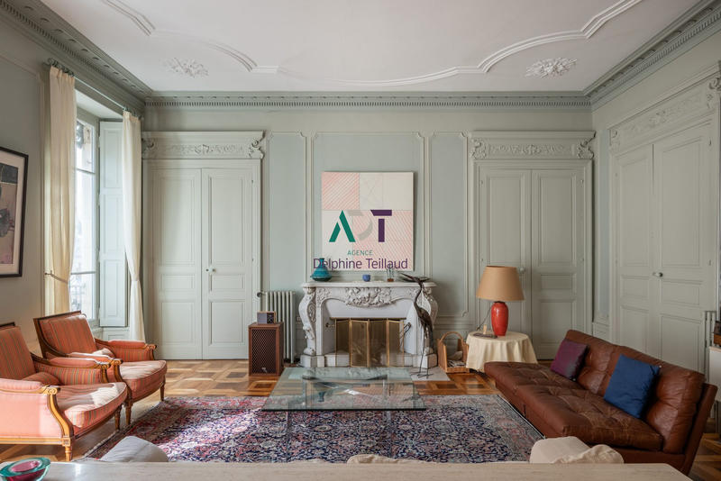 Appartement - 223 m² - 6 pièces