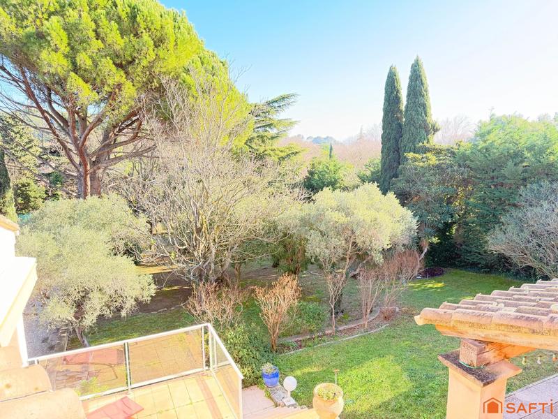 Villa - 232 m² - 6 pièces