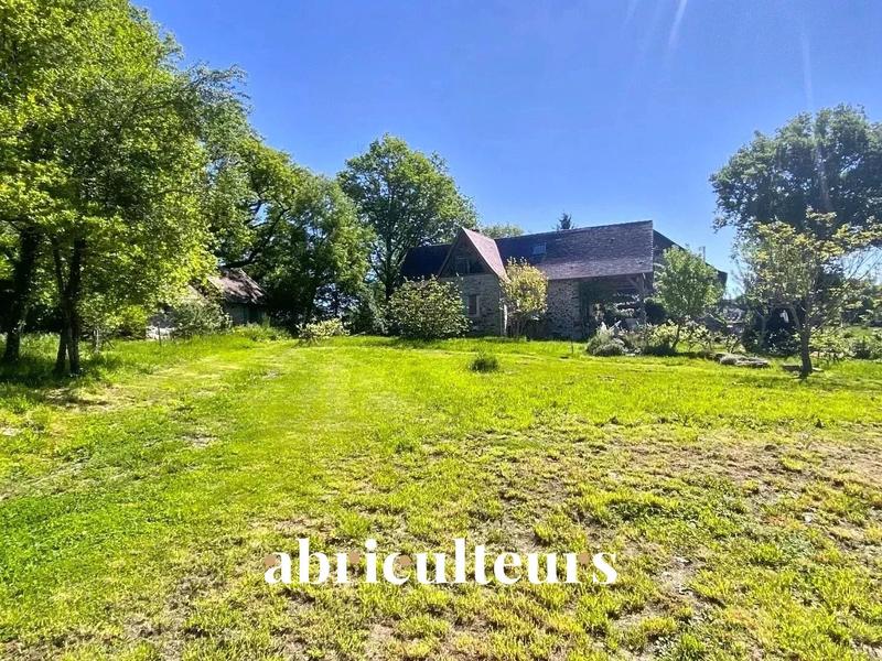 Maison - 160 m² - 9 pièces