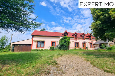 Maison - 230 m² - 9 pièces