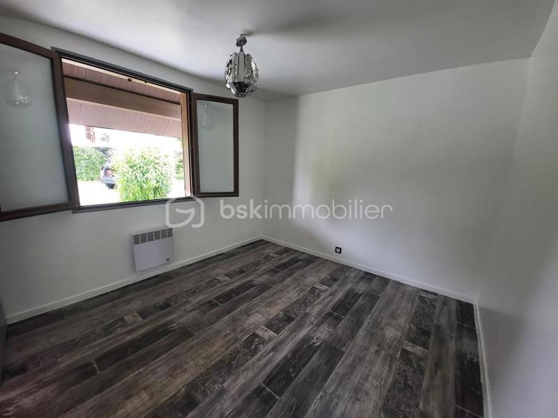 Maison traditionnelle - 143 m² - 6 pièces