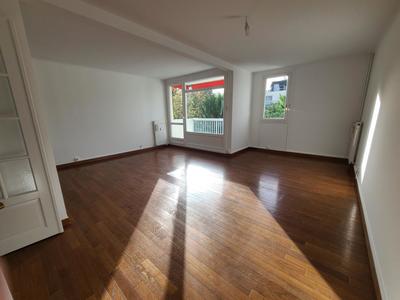 Appartement - 95 m² - 4 pièces