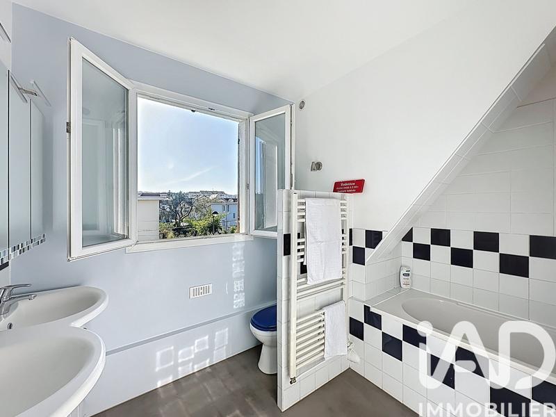 Maison - 132 m² - 7 pièces