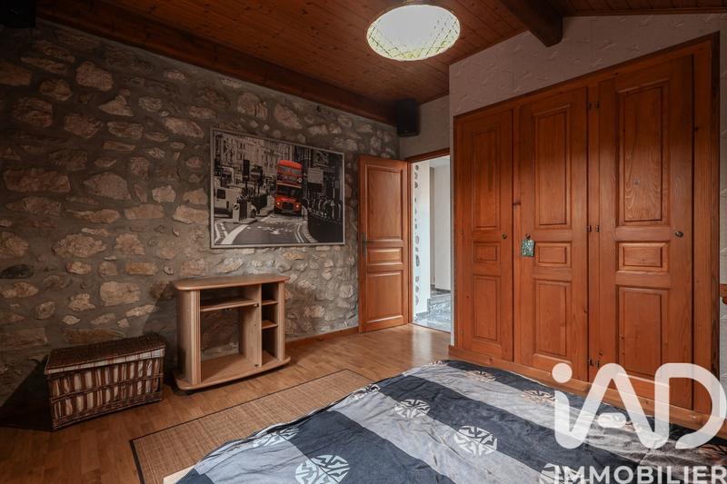 Maison - 258 m² - 7 pièces