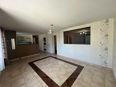 Maison - 143 m² - 7 pièces