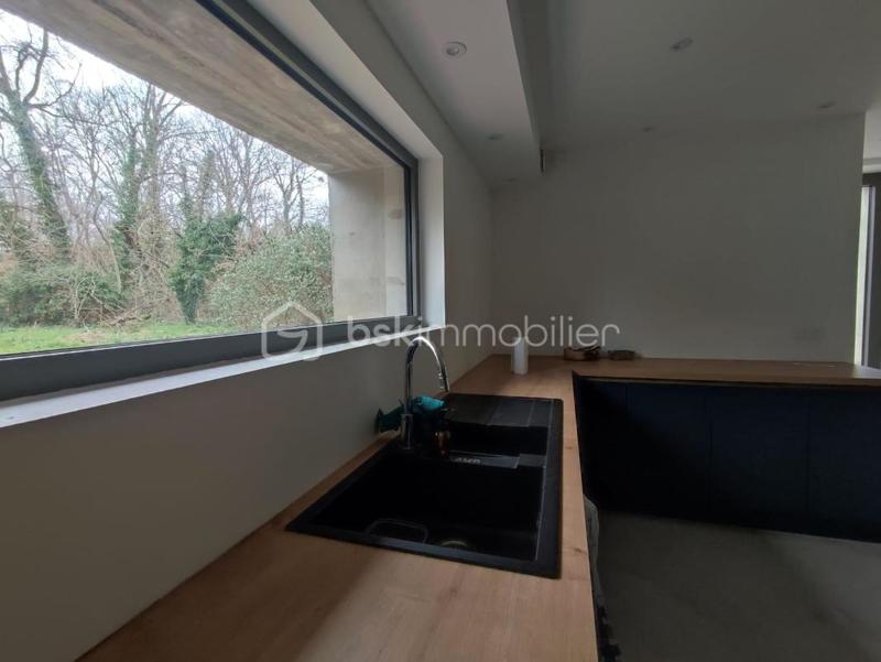 Corps de ferme - 315 m² - 10 pièces