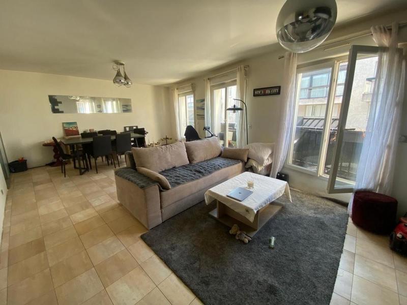 Appartement - 75 m² - 3 pièces