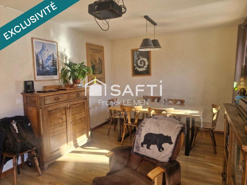 Maison - 200 m² - 7 pièces