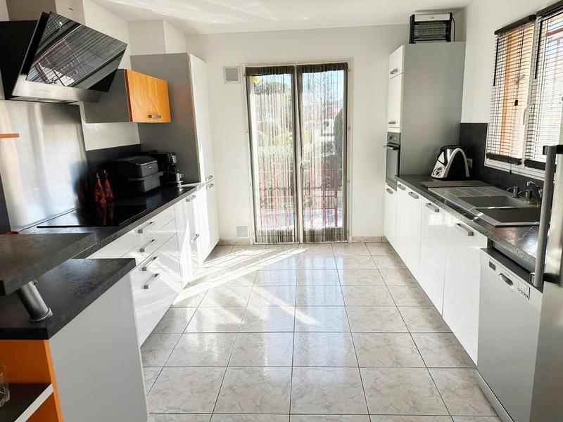 Villa - 125 m² - 5 pièces