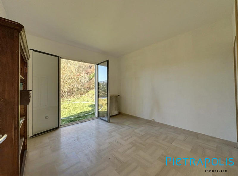 Maison - 185 m² - 7 pièces