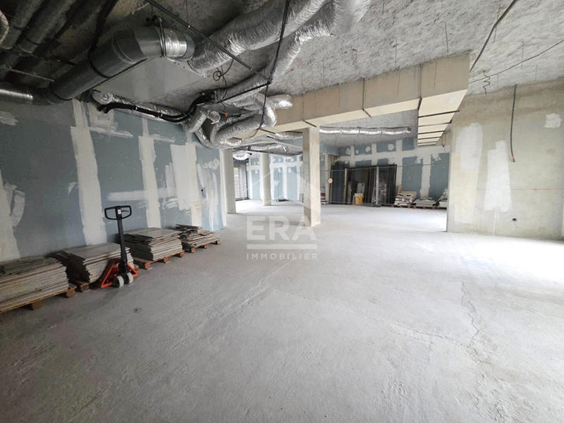 Local commercial - 212 m²