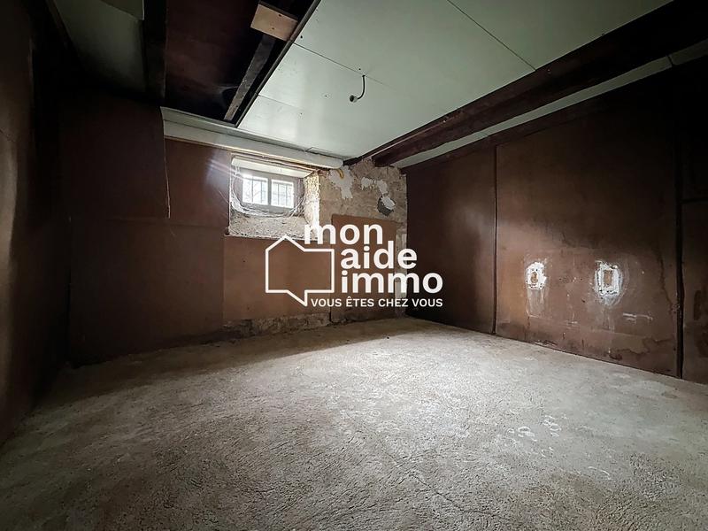 Maison - 240 m² - 9 pièces