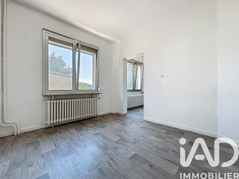 Maison - 235 m² - 12 pièces