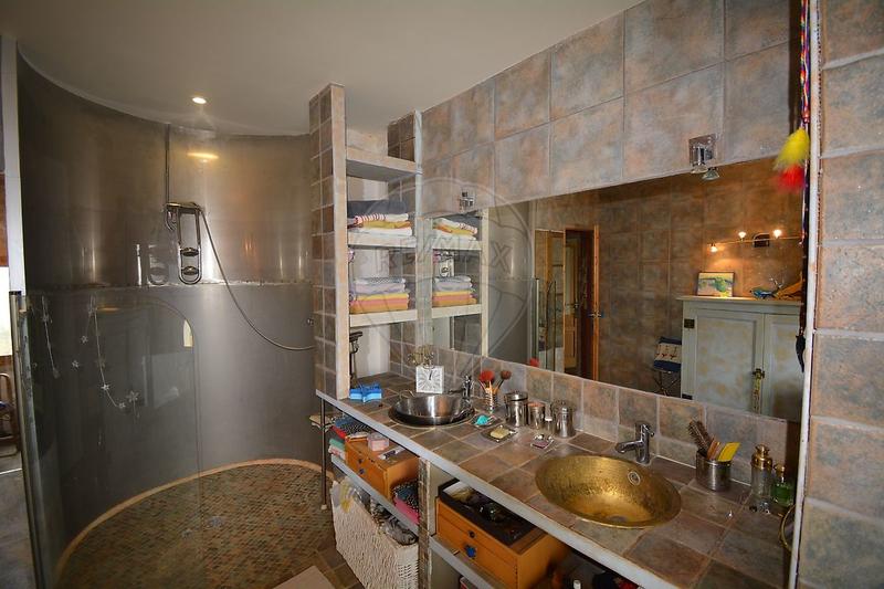 Maison - 183 m² - 6 pièces