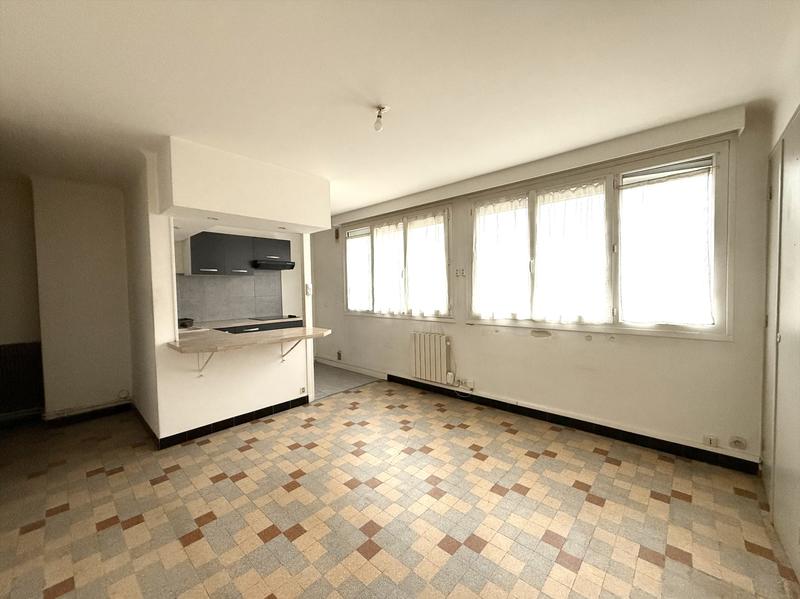Appartement - 105 m² - 9 pièces