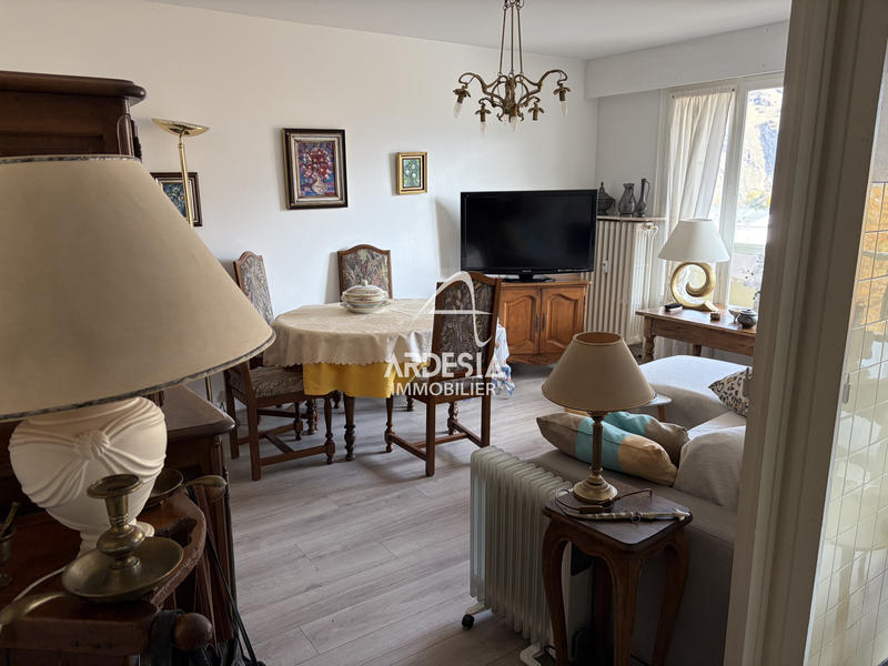 Appartement - 65 m² - 2 pièces