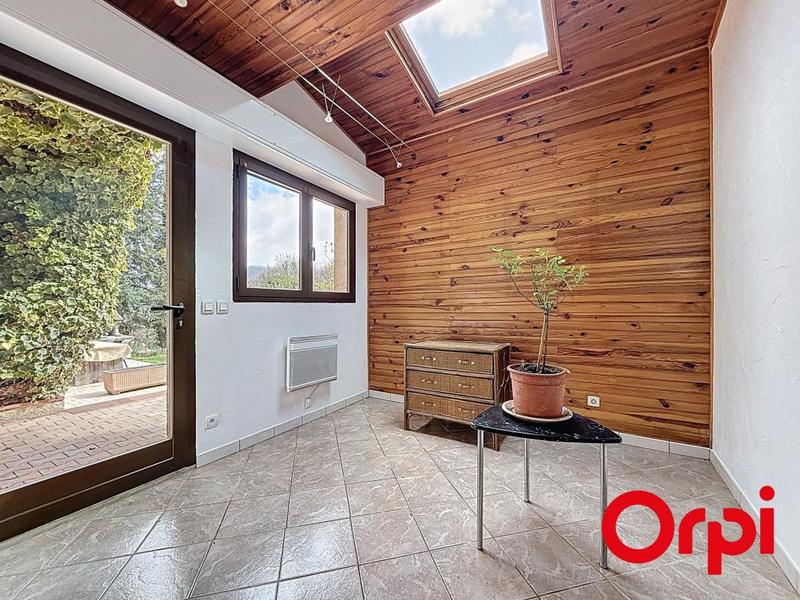 Maison - 198 m² - 8 pièces