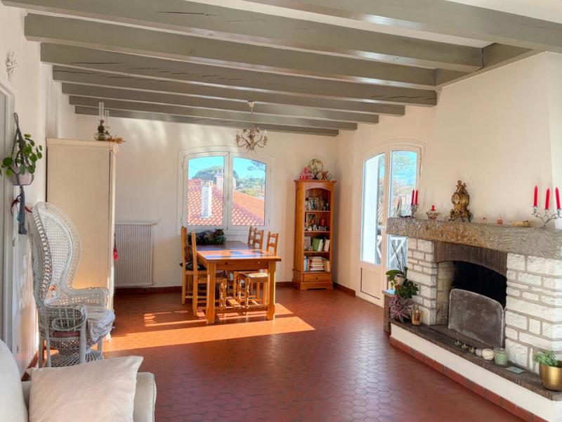 Maison - 220 m² - 8 pièces